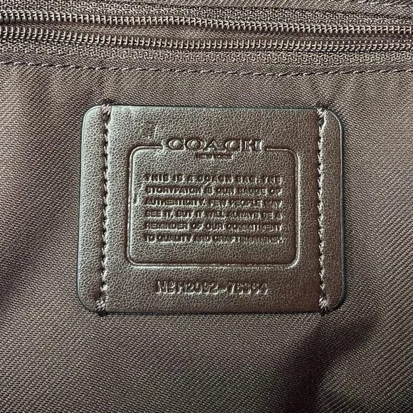 NWOT Coach Dalton Bag 31 pebble black - Picture 9 of 9